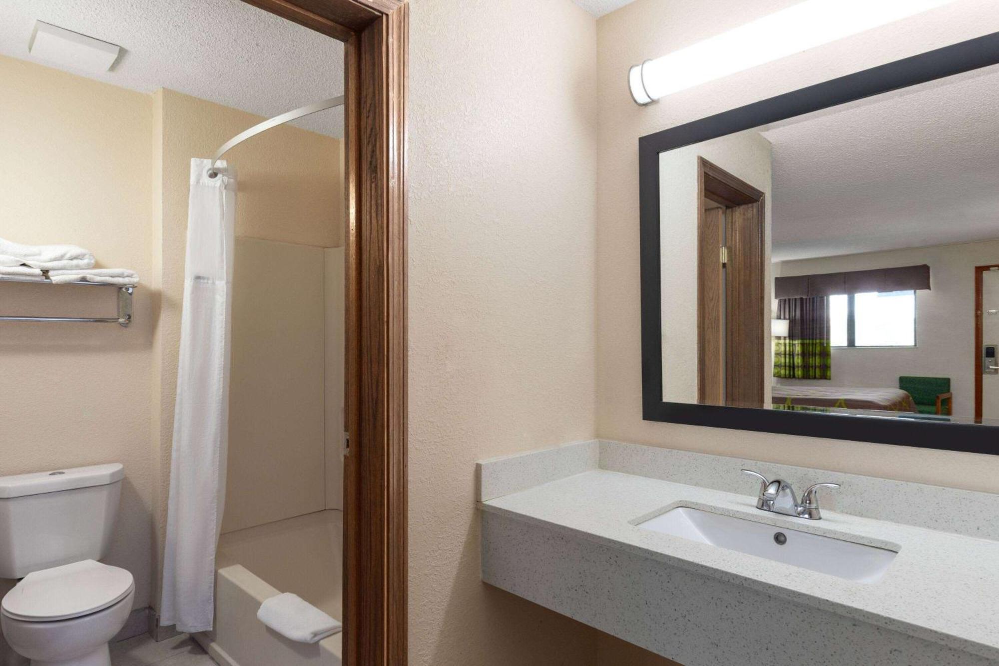 Super 8 By Wyndham Fort Mitchell Cincinnati Area Exteriér fotografie
