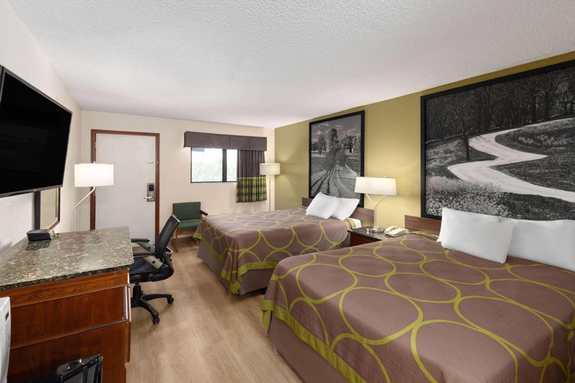 Super 8 By Wyndham Fort Mitchell Cincinnati Area Exteriér fotografie